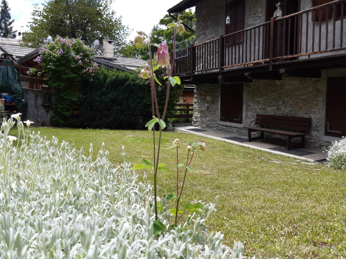 Sauze D'Oulx Ciabot La Garituela With Garden - Wifi- Close To The Chairlift Εξωτερικό φωτογραφία
