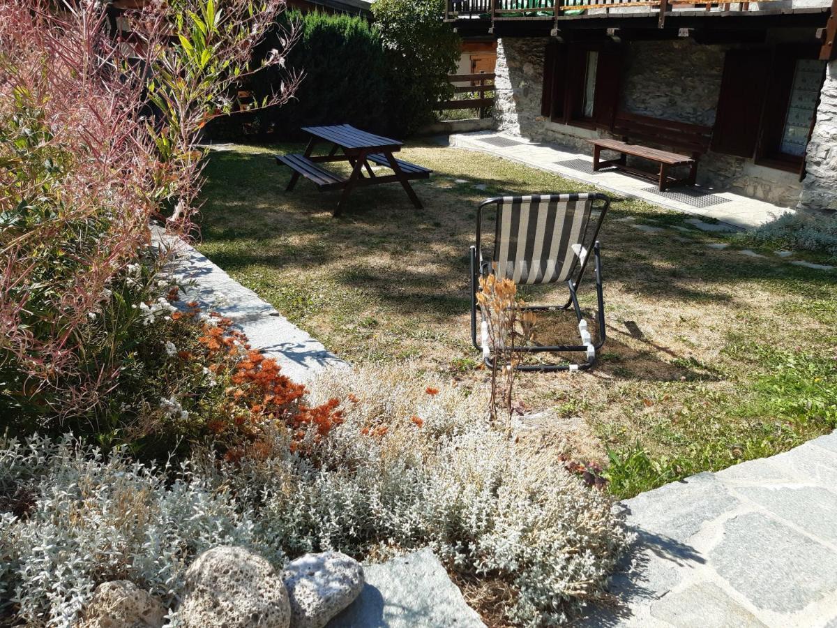 Sauze D'Oulx Ciabot La Garituela With Garden - Wifi- Close To The Chairlift Εξωτερικό φωτογραφία