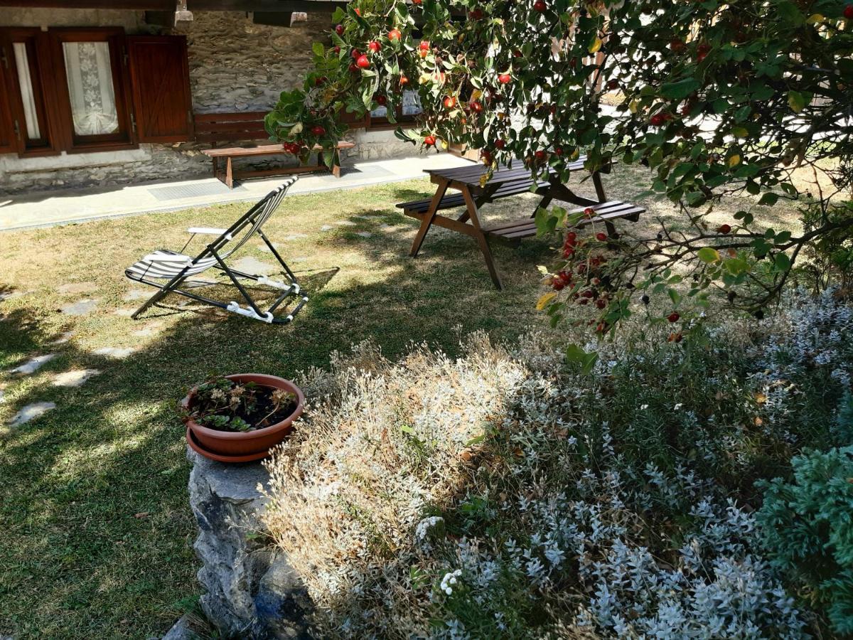 Sauze D'Oulx Ciabot La Garituela With Garden - Wifi- Close To The Chairlift Εξωτερικό φωτογραφία